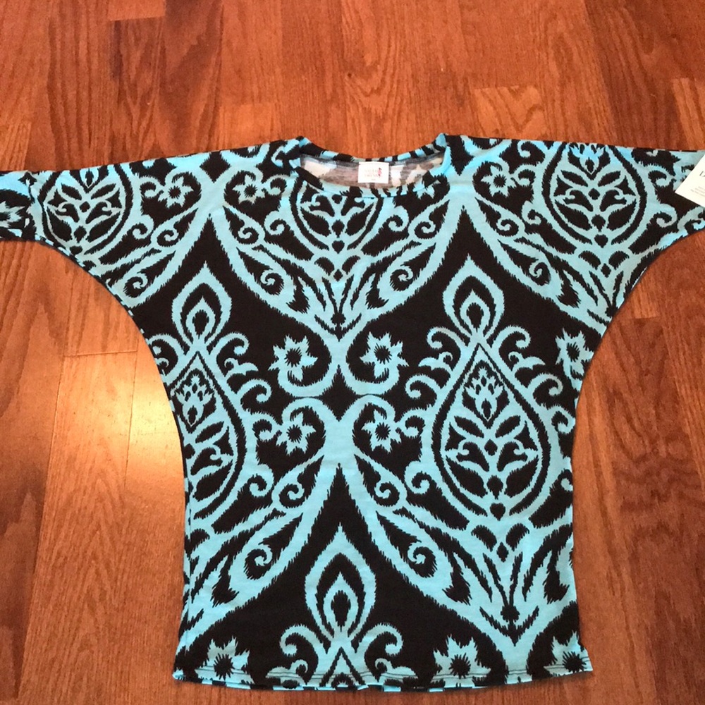 Cute Tapered Blouse NWT